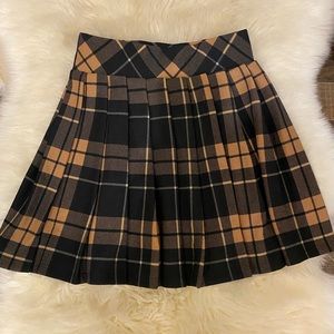 Black plaid skirt